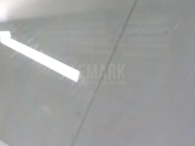 Стекло двери передней левой