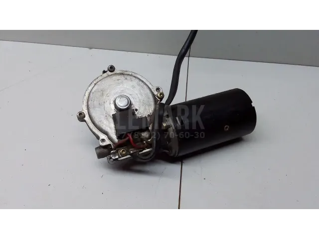Моторчик стеклоочистителя передний
