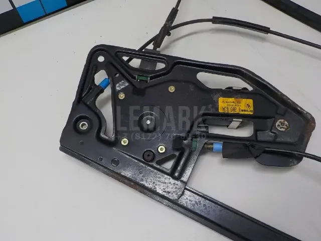 Стеклоподъемник электр. передний правый для  Ford Focus I 1998-2005