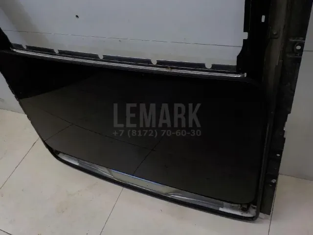 Направляющая люка для  Freightliner