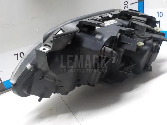 Фара правая для  Chevrolet Suburban 2014-2020