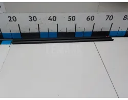 Накладка стекла заднего левого