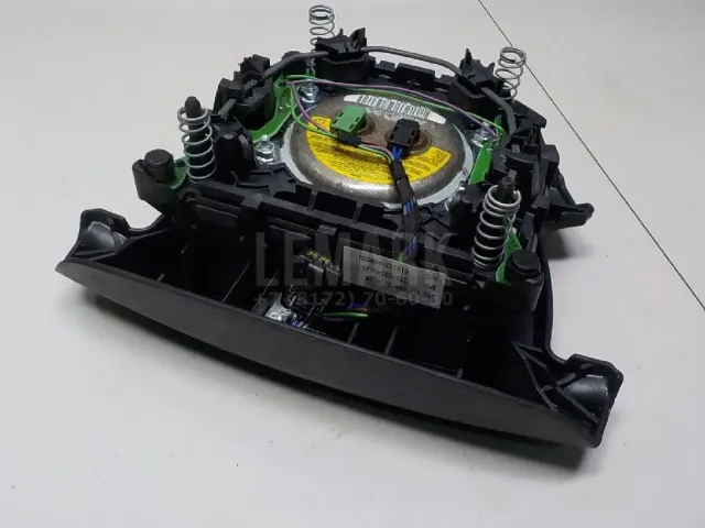 Подушка безопасности в рулевое колесо для  Ford Fusion 2002-2012