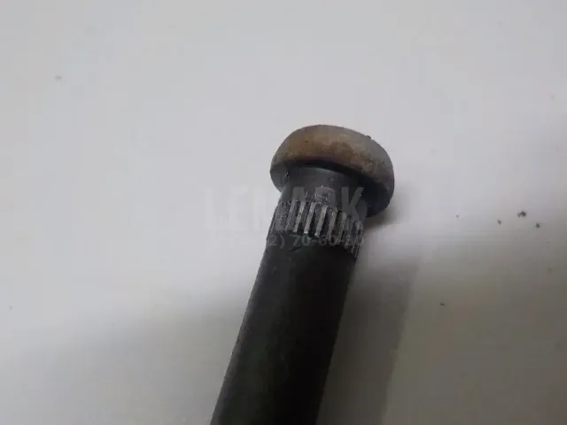 Болт карданный