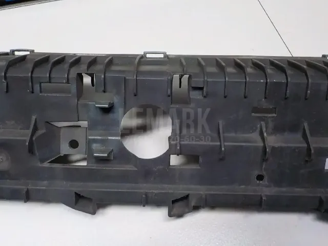 Кронштейн заднего бампера для  Daihatsu Charade 0-1993