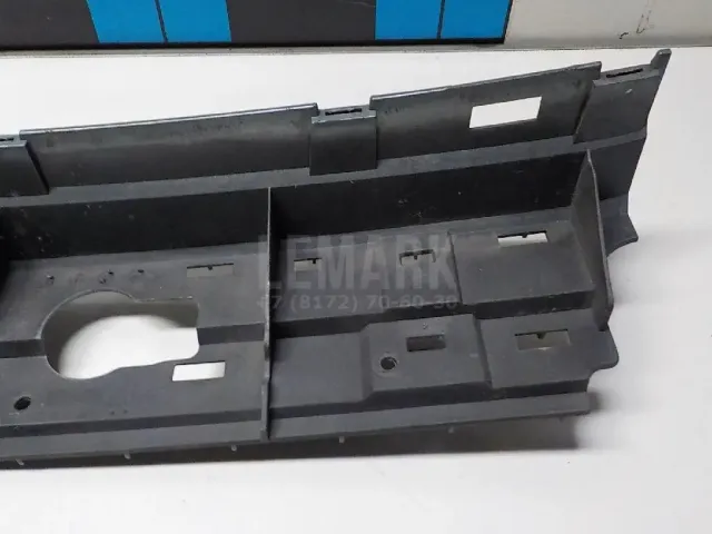 Кронштейн заднего бампера для  Daihatsu Charade 0-1993