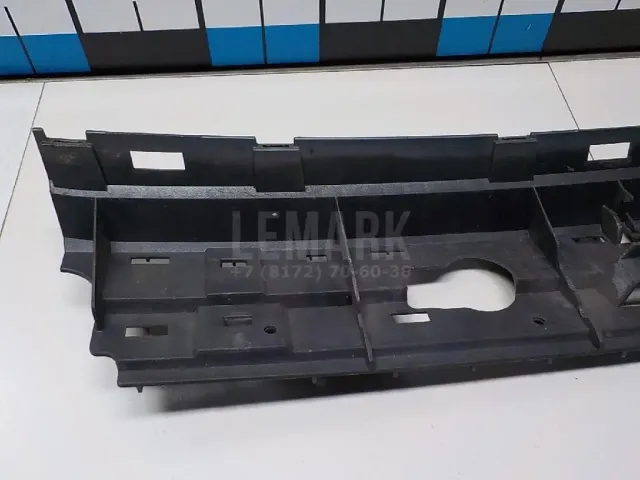 Кронштейн заднего бампера для  Daihatsu Charade 0-1993