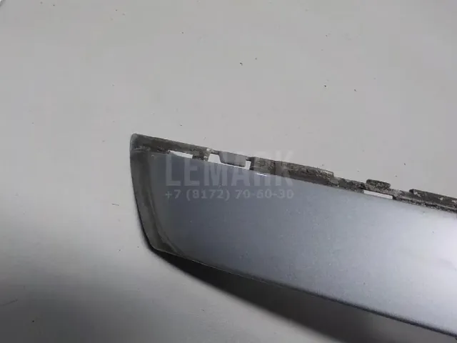 Накладка переднего бампера правая для  Ford C-MAX 2003-2010