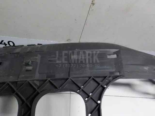 Кронштейн заднего бампера левый для  Ford C-MAX 2003-2010