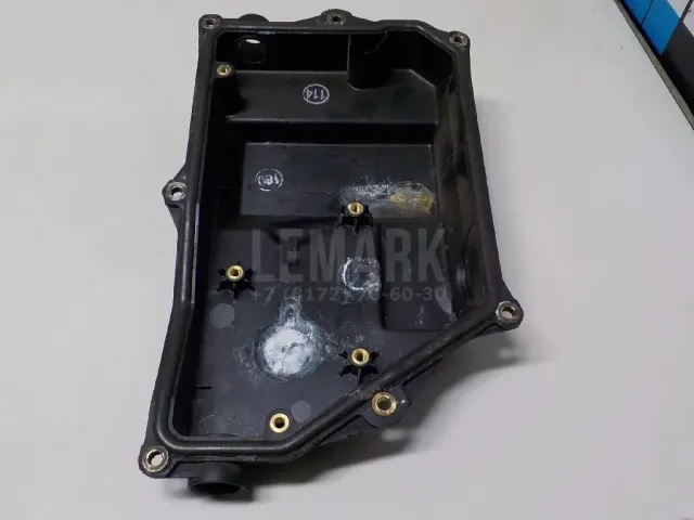Крышка для  BMW 1-serie F40 2019-2024