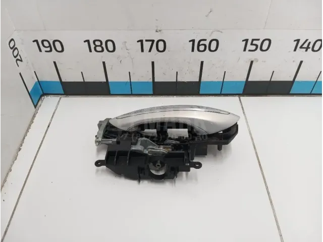 Ручка двери задней наружная левая для  BMW X1 F48 2014-2022