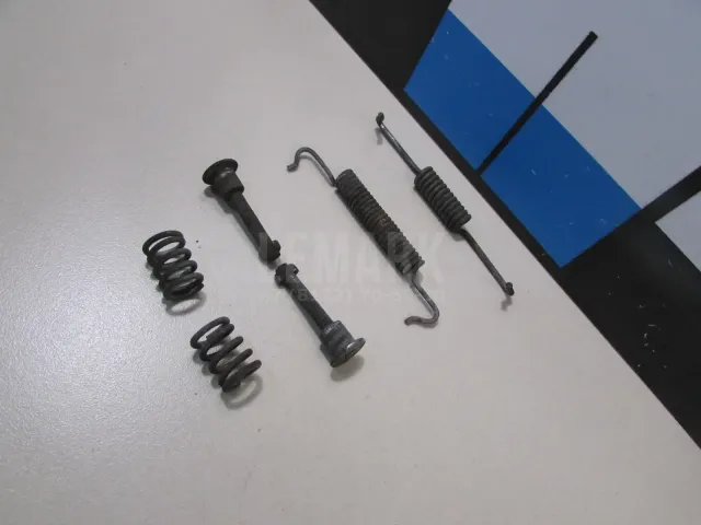 Установочный к-кт колодок ручного тормоза для  BMW X3 G01/F97 2017-2024