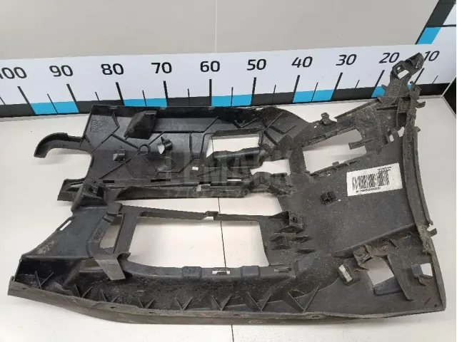 Кронштейн фары противотуманной правой для  BAIC