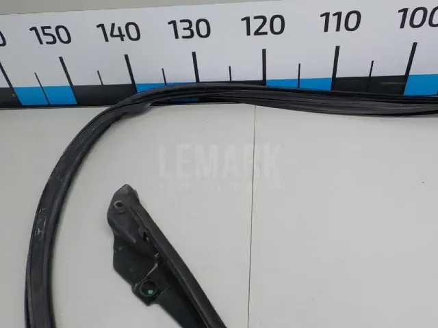 Уплотнитель стекла двери для  FOTON S085 2020