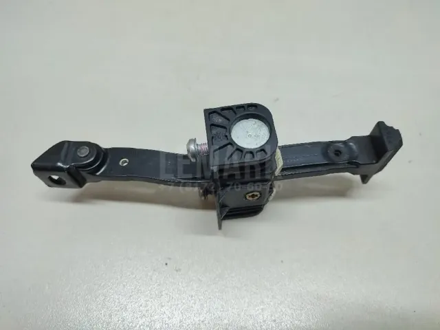 Ограничитель двери для  CASE SV300 2012