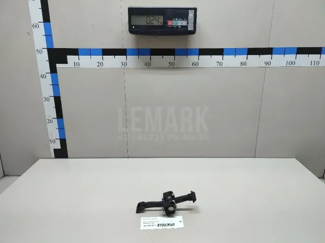 Ограничитель двери для  CASE SV300 2012
