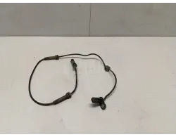 Датчик ABS передний