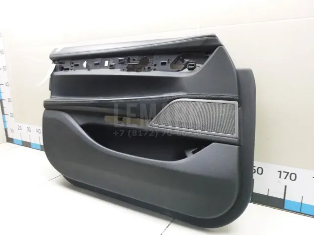 Обшивка двери передней левой для  DAF XF 106 2014