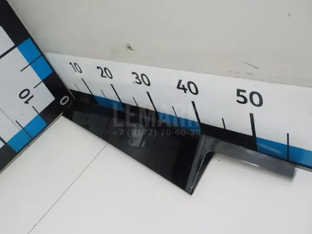 Накладка двери задней левой