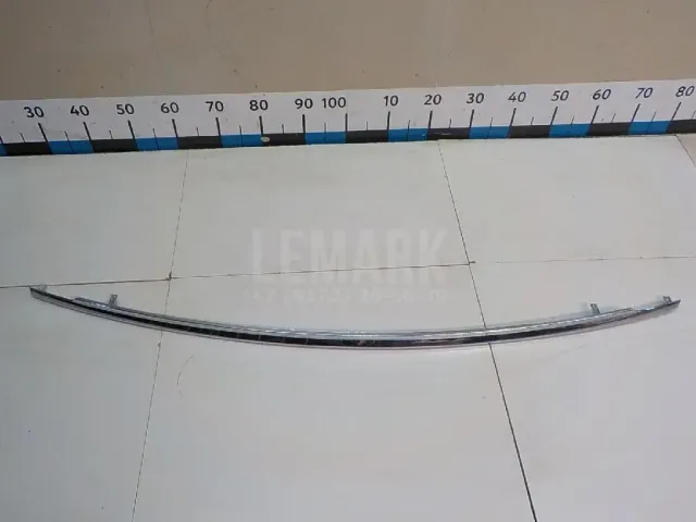 Накладка крышки багажника
