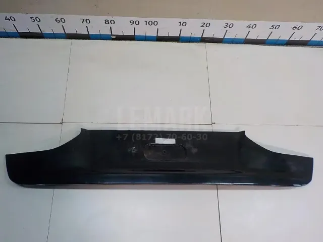 Накладка крышки багажника для  GM Pontiac Vibe 2002-2007