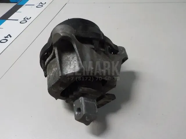 Опора двигателя правая для  BMW X1 F48 2014-2022
