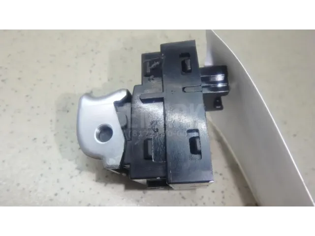 Кнопка открывания багажника для  Ford Fusion 2002-2012