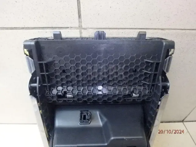 Подстаканник для  Geely Coolray (SX11) 2018
