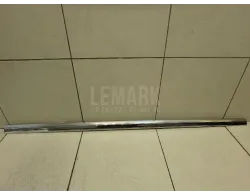 Молдинг передней левой двери