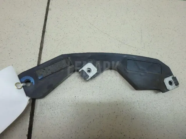 Кронштейн переднего бампера правый для  Ford Fusion 2002-2012