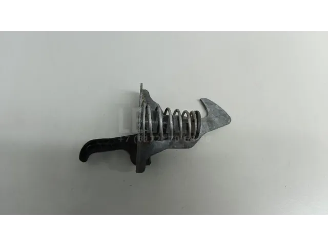 Крючок капота для  Ford Kuga 2008-2012