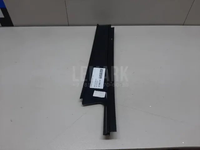 Накладка двери задней правой для  BMW X5 E53 2000-2007