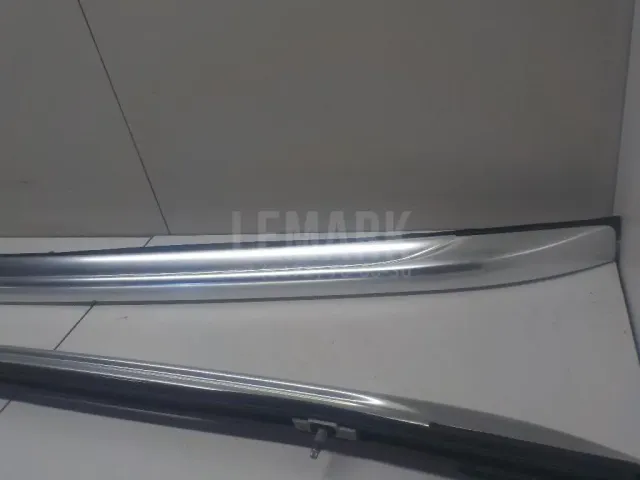 Рейлинг левый (планка на крышу) для  Chevrolet Suburban 2014-2020