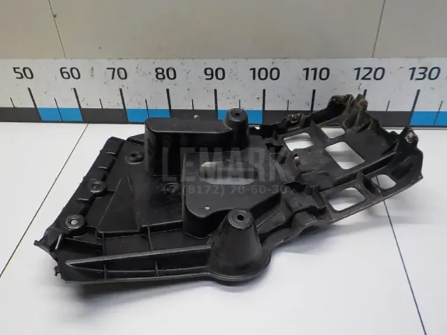 Направляющая заднего бампера левая для  Ford Focus IV 2018