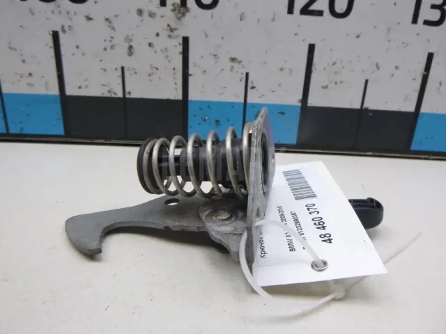 Крючок капота для  Ford Kuga 2008-2012