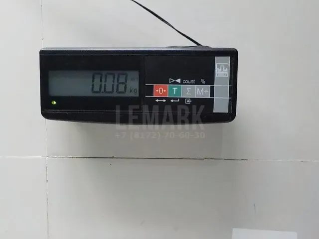 Накладка двери багажника