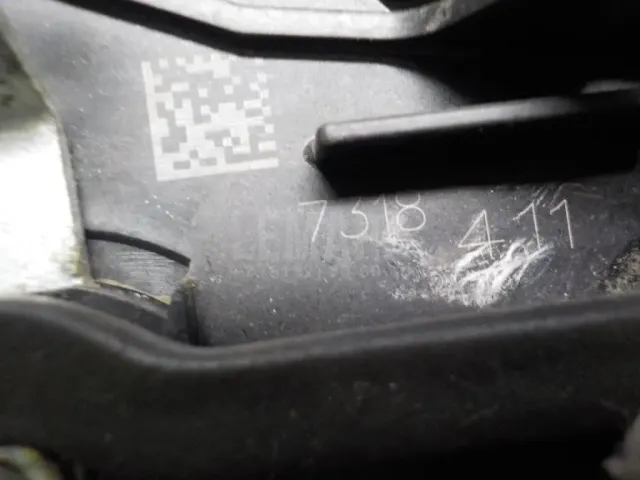 Замок двери передней левой для  BMW X1 U11 2022