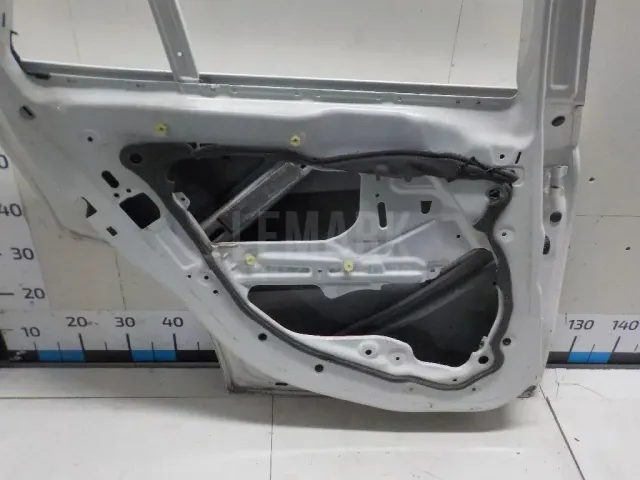 Дверь задняя левая для  Ford Focus II 2008-2011