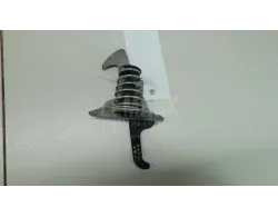 Крючок капота