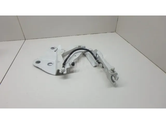 Петля капота левая для  BMW X1 E84 2009-2015