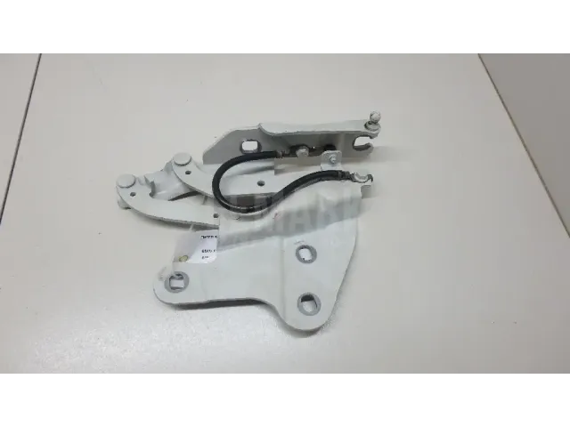 Петля капота левая для  BMW X1 E84 2009-2015