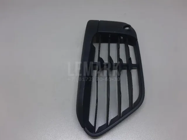 Решетка в бампер левая для  Ford C-MAX 2003-2010