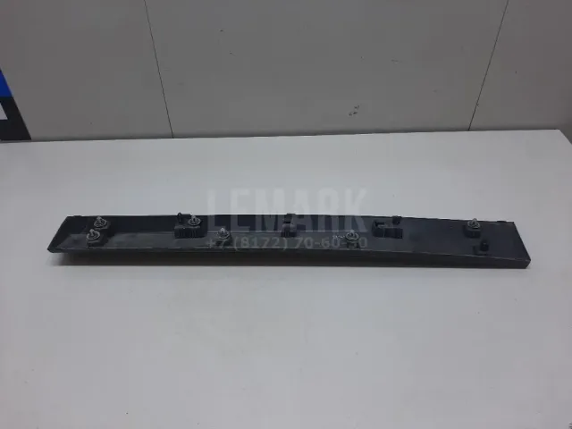 Накладка двери задней правой для  BMW X3 G45/G48 2024
