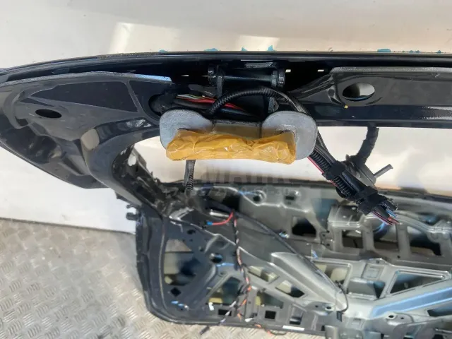 Фонарь задний (стоп сигнал) для  Ford S-MAX 2006-2015