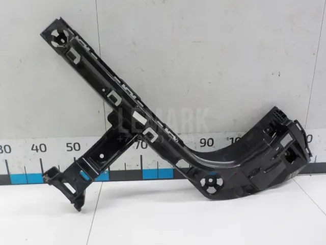 Кронштейн заднего бампера правый для  Ford C-MAX 2003-2010