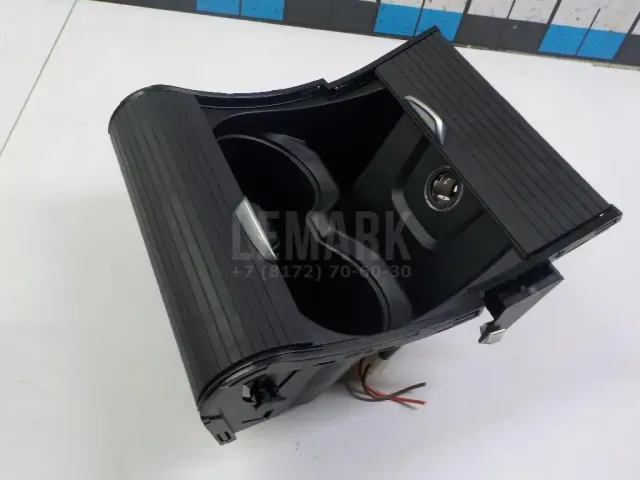 Подстаканник для  BMW X2 F39 2018-2023