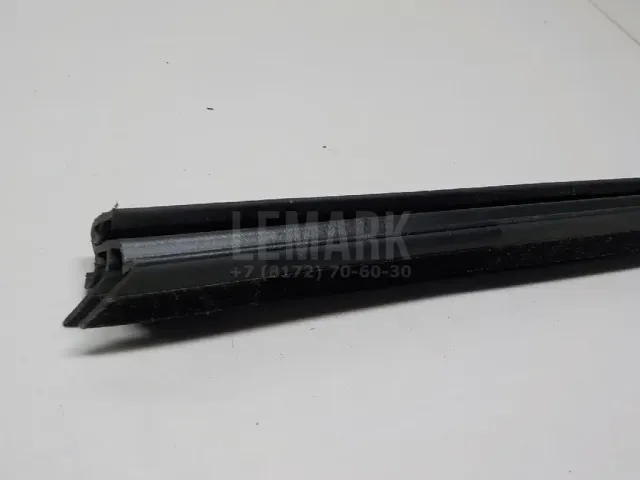 Накладка стекла заднего левого для  BMW X5 F15/F85 2013-2018