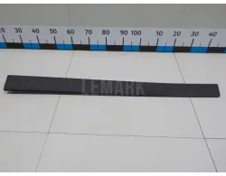 Накладка двери передней правой