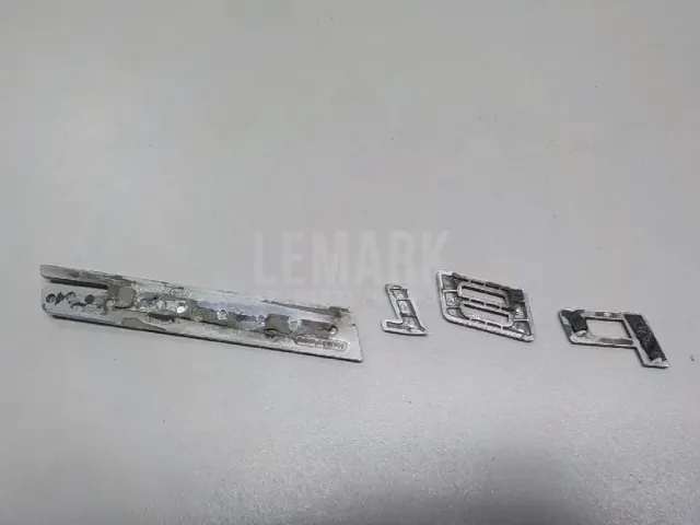 Эмблема на крышку багажника для  BMW X5 F15/F85 2013-2018