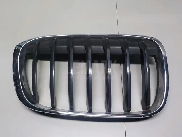 Решетка радиатора правая для  BMW 7-serie G11/G12 2015-2022